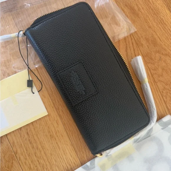 Marc Jacobs Black Wallet - Picture 2 of 4